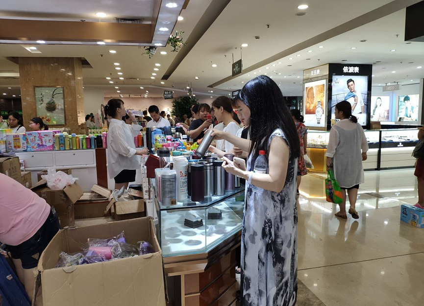 AI智能名片O2O商城系统在实体店铺中的拓客引流设计思路