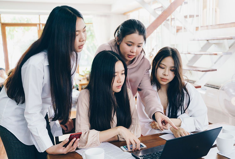 🔥跨界新纪元！定制开发2+1链动AI智能名片S2B2C商城小程序，颠覆你的商业想象！💥