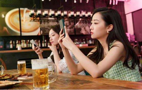 开源 AI 大模型驱动下，AI 智能名片与 S2B2C 商城小程序掀起的科技变革奇遇
