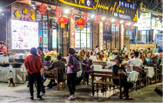 惊爆！夜市摊主靠开源代码1夜裂变3000代理：链动2+1模式血洗实体商圈