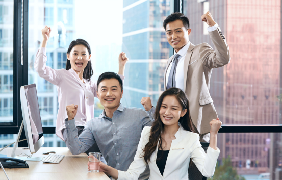 开源AI大模型+S2B2C智能革命：AI智能名片与商城小程序源码如何补全世界工厂的“数字基因”