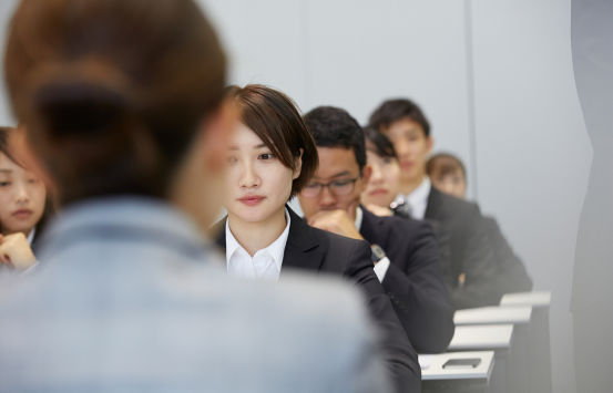 私域流量逆袭记 ——当“开源链动2+1模式AI智能名片S2B2C商城小程序源码”成为增长核武器  