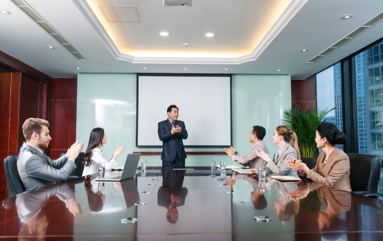 “开源链动2+1模式AI智能名片S2B2C商城小程序源码”，十万CEO惊呼：洞察可以这样做！