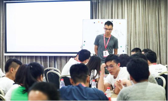 天呐！开源AI智能名片S2B2C商城小程序让生态微商一路狂飙，新手必入！