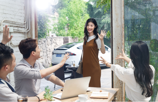 开源链动2+1模式AI智能名片S2B2C商城小程序源码如何重构商业流量生态 ——从流量困局到生态共赢的蜕变