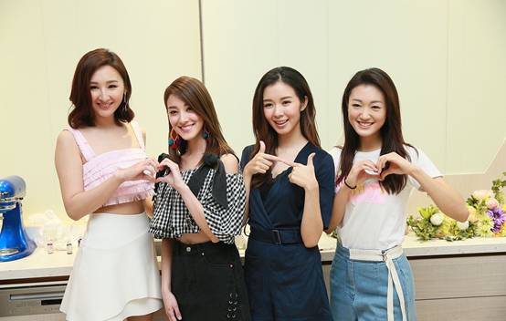 当微商刷屏失灵，开源AI智能名片链动2+1模式S2B2C小程序如何带我走向财富巅峰？
